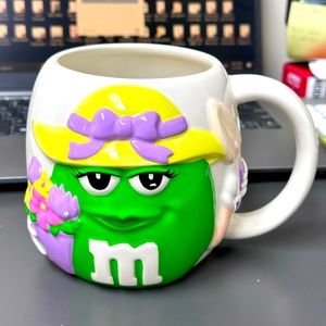 NWOT 2006 M&M Spring Green Gardener Lady Mug